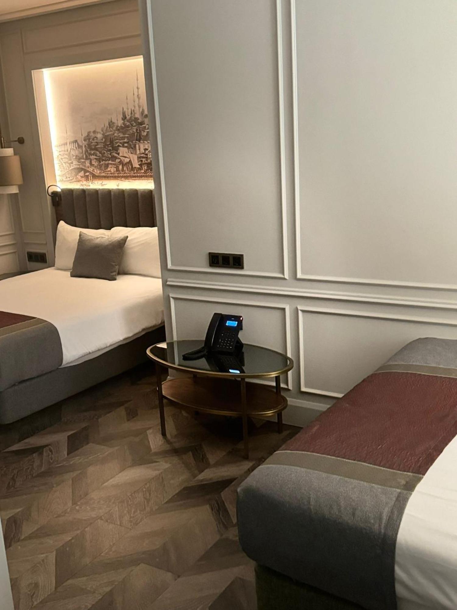 Livro Hotel Istanbul Exterior foto